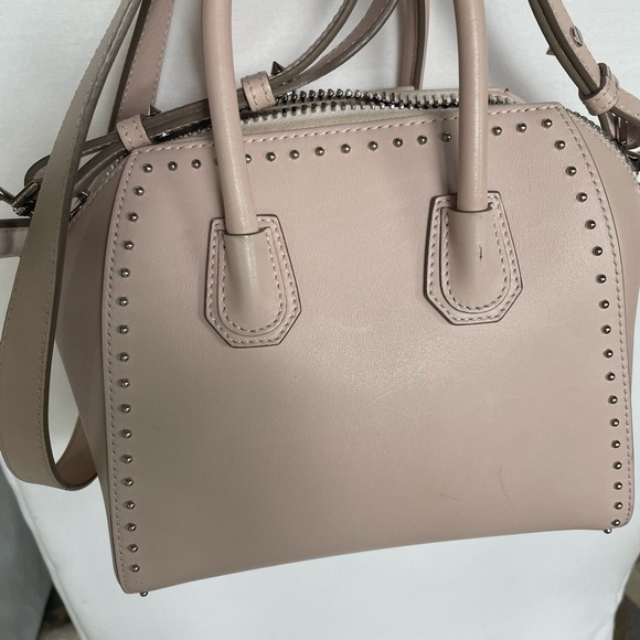 Givenchy Mini Antigoda. Baby pink color. - Picture 4 of 16